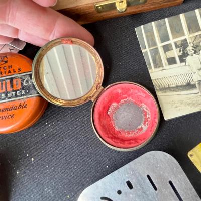 Lot 208 Vintage advertising items