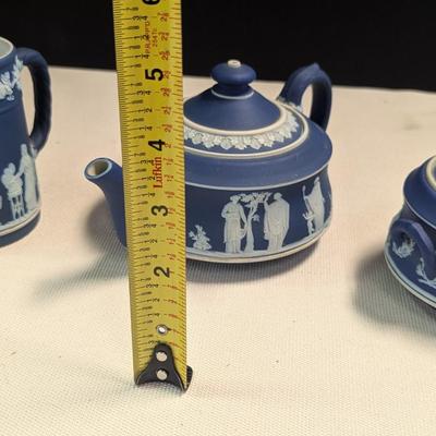 Sale Photo Thumbnail #458: Wedgwood Jasperware Teapot With Creamer & Sugar Bowl