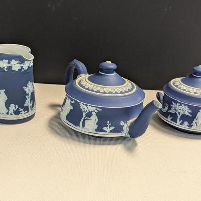 Sale Photo Thumbnail #451: Wedgwood Jasperware Teapot With Creamer & Sugar Bowl