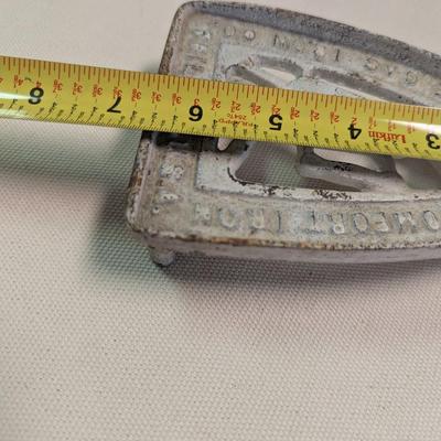 Sale Photo Thumbnail #85: Iwantu Comfort Iron By Strause Gas Iron Co. Iron Rest