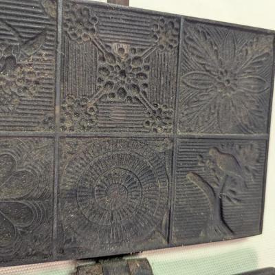 Sale Photo Thumbnail #122: Antique 1800's Cast Iron Fireplace Waffle Maker Flower Design