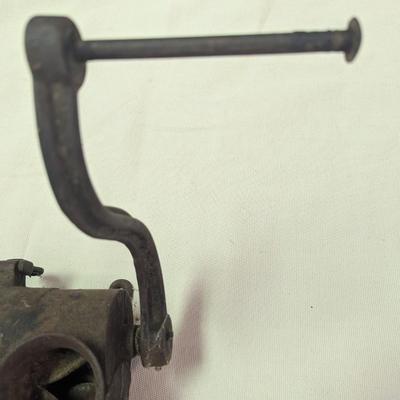 Sale Photo Thumbnail #99: PS&W Antique Tobacco Meat Vegetable Grinder