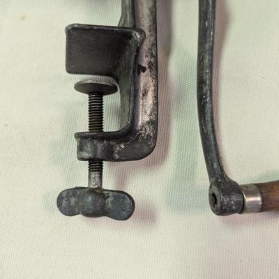 Sale Photo Thumbnail #128: Vintage Griswold's Erie No. 12 Cast Iron Meat Grinder