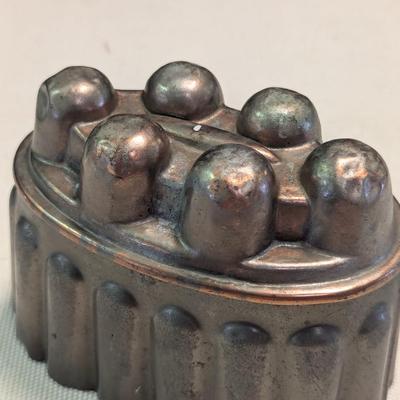 Sale Photo Thumbnail #1936: Hammered Antique Victorian Copper Pudding Jelly Baking Mold