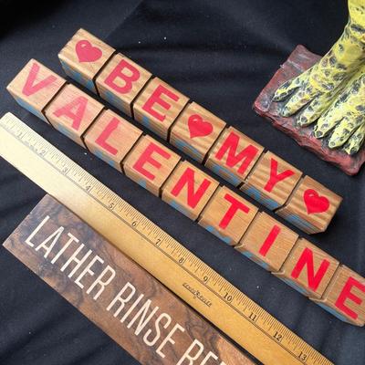 Lot 221 Home decor