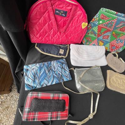 Lot 233 Lot of purses & bags