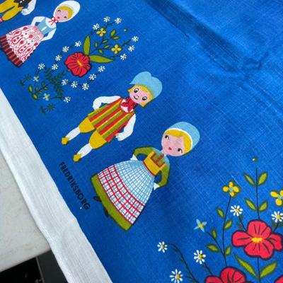 Lot 241 Scandanavian Linen