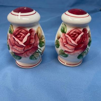 Lot 248 Lefton American Rose Shakers
