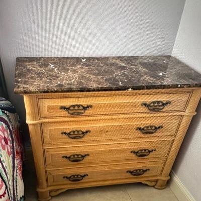 THOMASVILLE 4 DRAW NIGHTSTAND