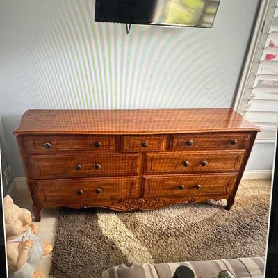 Ethan Allen French provincial dresser