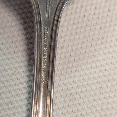 Sale Photo Thumbnail #2025: Rogers & Bros AI - Reed & Barton 12 Silverware