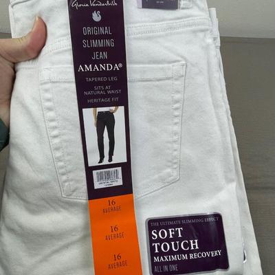 4 New Pair Gloria Vanderbilt Jeans Size 16