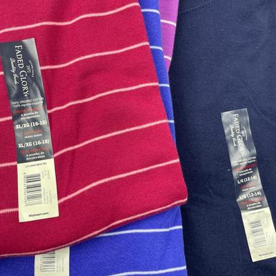 4 New Long Sleeve Crew Neck Tops XL