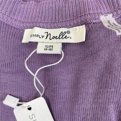 3 New Simply Noelle fine gauge V-neck Sweaters