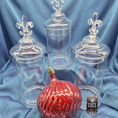 Sale Photo Thumbnail #106: Set of 3, 2 are 13 inches tall, 1 is 11 inches tall
These would be great filled with cookies or treats for gifting.