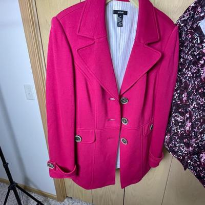 5 Women’s Blazers, Jackets XL 16