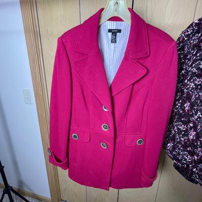 5 Women’s Blazers, Jackets XL 16