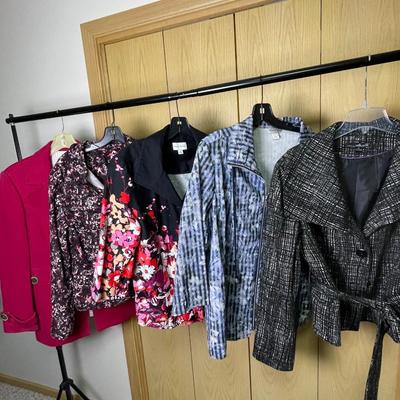 5 Women’s Blazers, Jackets XL 16