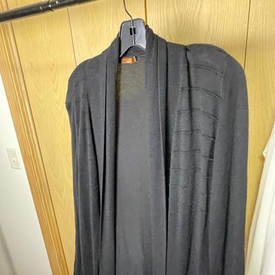 5 Black and White Cardigans XL Calvin Klein and more