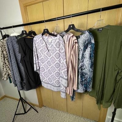 8 Dressy blouses XL Some NWT