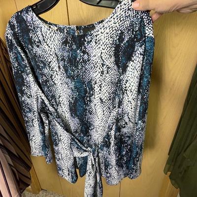 8 Dressy blouses XL Some NWT
