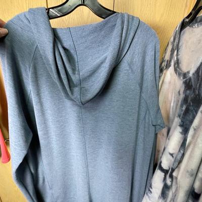 7 Women’s Casual tops XL