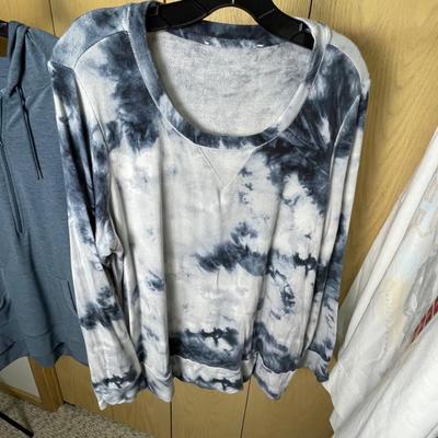 7 Women’s Casual tops XL
