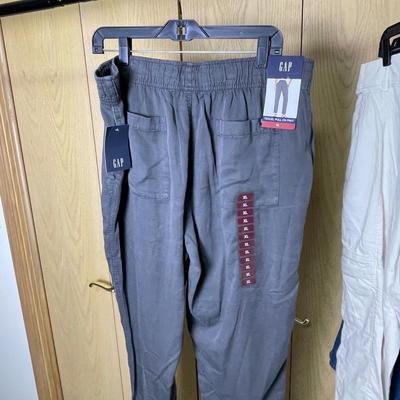 3 New Women’s Bottoms XL