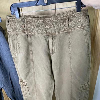 3 New Women’s bottoms XL
