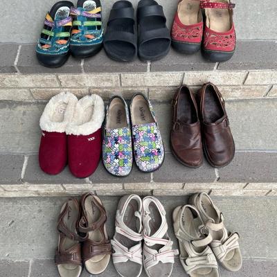 9 Pair Shoe Lot Size 9
