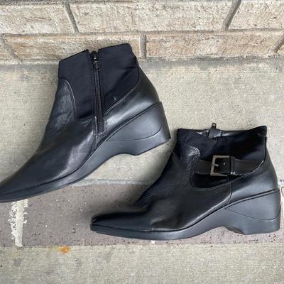 5 Pair Women’s Booties, Shoes Size 9
