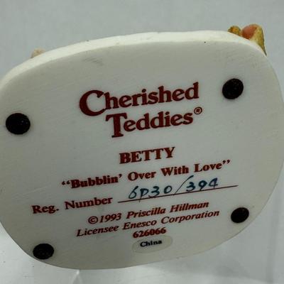 Cherished Teddies Figurine BETTY - Bubblin' Over With Love LE 6P30/394 Enesco Priscilla Hillman 1993