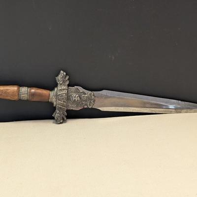 Sale Photo Thumbnail #2523: Dagger