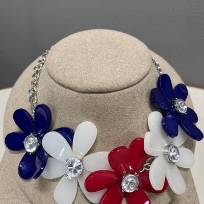 Large bow brooch, floral necklace, bracelet and key chain