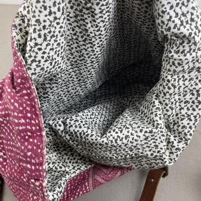 4 Purses & Fabric Basket