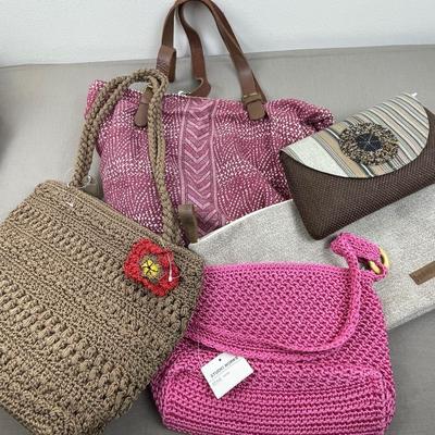 4 Purses & Fabric Basket