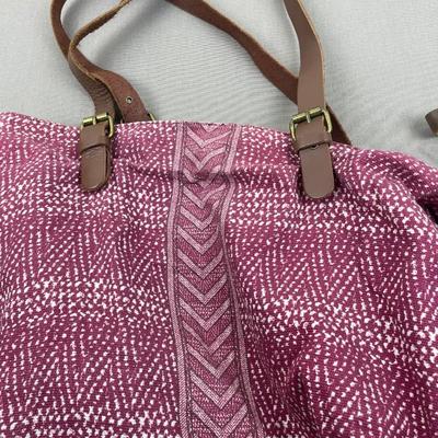 4 Purses & Fabric Basket