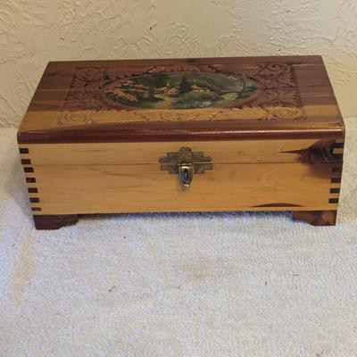 Decoratve Wooden Trinket Box
