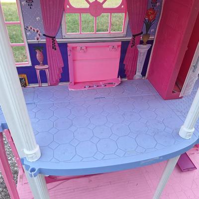 Barbie Plastic Doll House