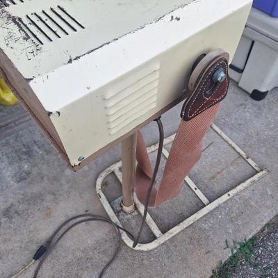Vintage Sears Fat shaker- powers on and works