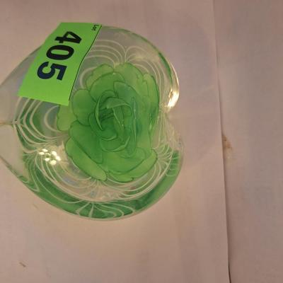 Heart shaped glass paperweight