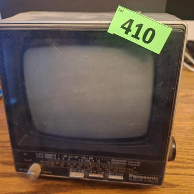 Vintage portable TV -untested