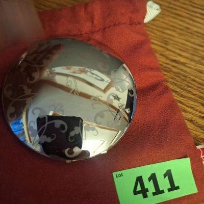 Compact mirror