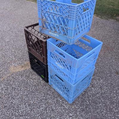 5 Plastic milk crates