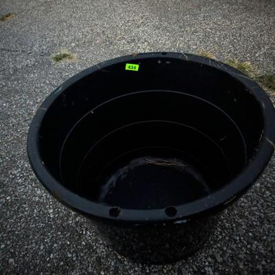 Black Large Utility bucket no handles