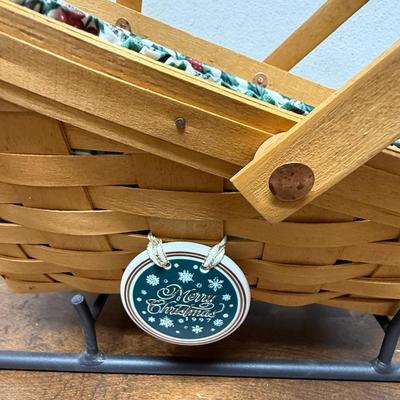 VIntage Longaberger Sleigh Basket with Berry Pattern Cloth Lining inside plastic liner
