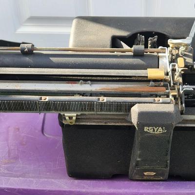 Sale Photo Thumbnail #60: Rare 1940's Royal Magic Control Typewriter Vintage Antique WWII Era

Will receive item as is.