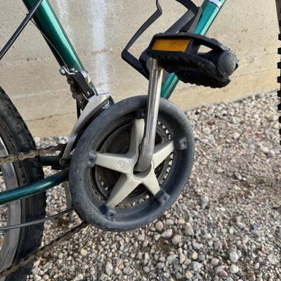 HUFFY MOJAVE GULCH 15 SPEED MOUNTAIN BIKE