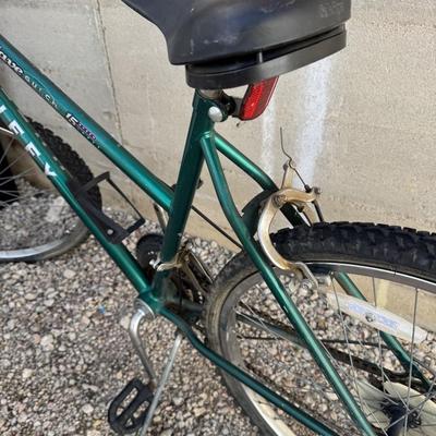 HUFFY MOJAVE GULCH 15 SPEED MOUNTAIN BIKE