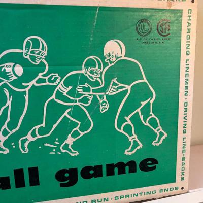 Tudor Electric Football Game   - WOW!!! 